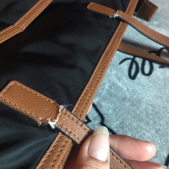 Authentic Michael Kors Black Kelsey Tote Mid size - Picture 15 of 15